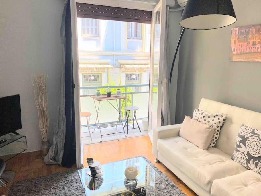2Bdr Olympianzeus Apt With Netflix Athènes Extérieur photo